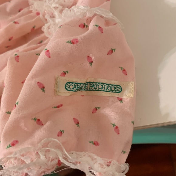 Vintage Cabbage Patch Pink Rosebud Nightgown and Bonnet - Picture 6 of 8